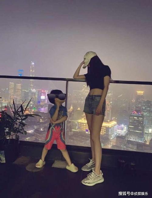 绿袜子视频,揭秘时尚潮流背后的故事